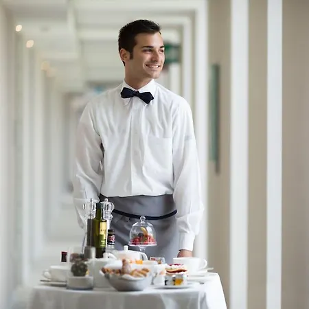 Hotel Almar &